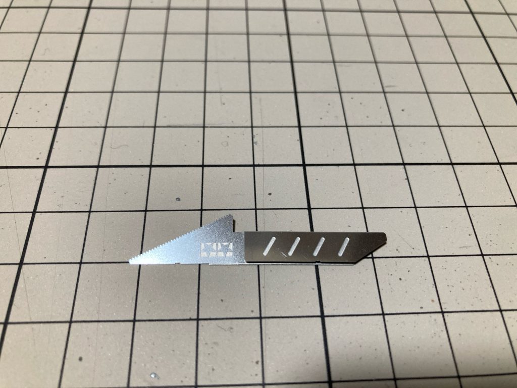 クリアーパーツを大事に扱う