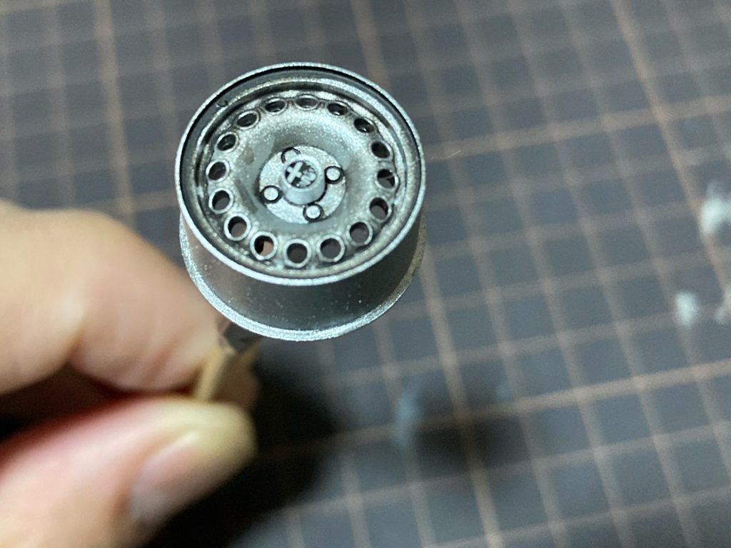 ホイールを汚す