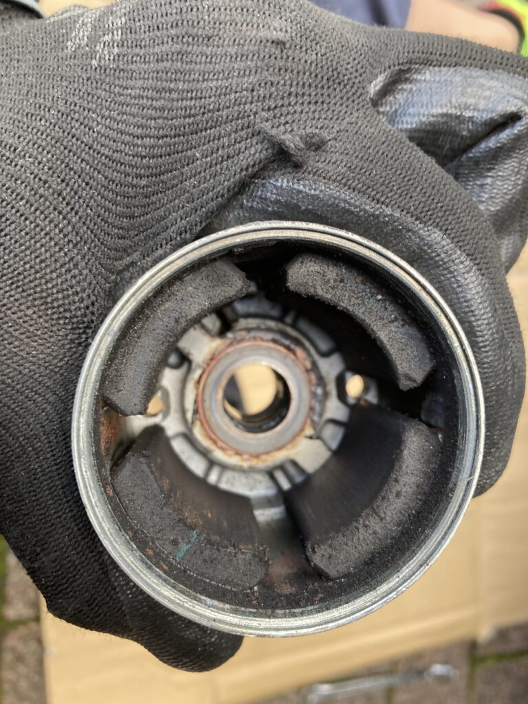 セルモーターの分解清掃