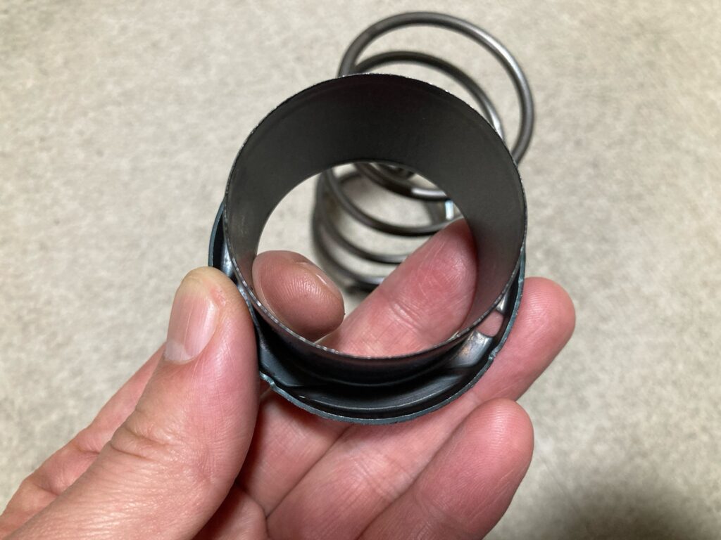 センタースプリングとボス交換